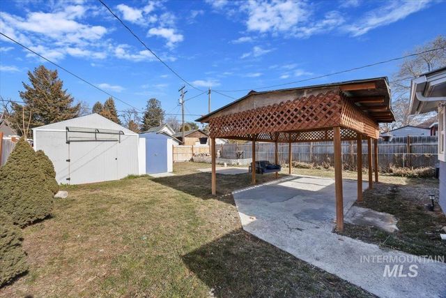 320 B Ave E, Jerome, ID 83338