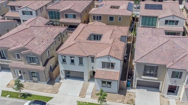 218 Trailmaster, Irvine, CA 92602