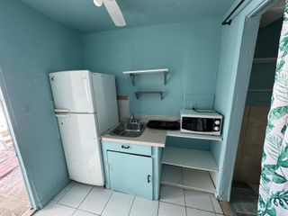 915 Forest Hill Boulevard B, West Palm Beach, FL 33405