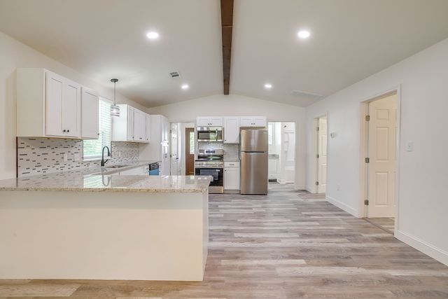 1115 Hanover Street, Weatherford, TX 76086