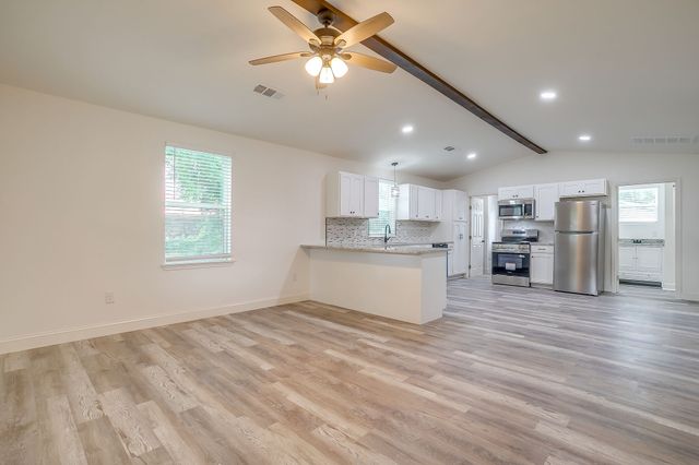 1115 Hanover Street, Weatherford, TX 76086