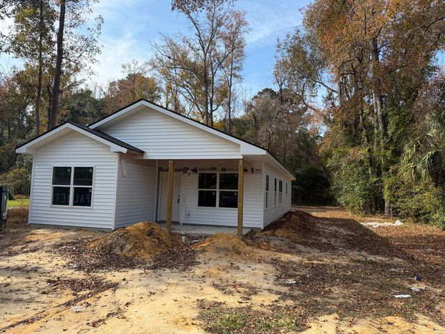 118 Blanchard Street, Walterboro, SC 29488