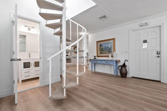 444 Zephyr Way, Juno Beach, FL 33408