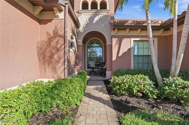 6648 Roma WAY, Naples, FL 34113