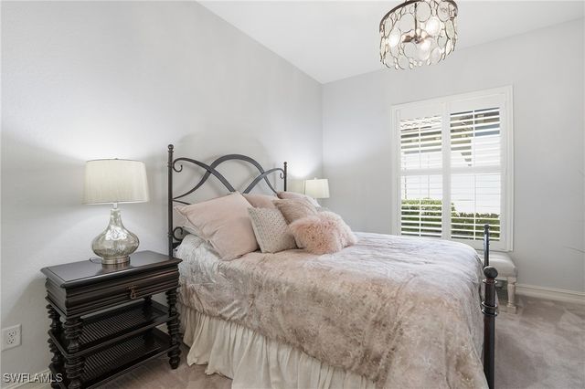 6648 Roma WAY, Naples, FL 34113