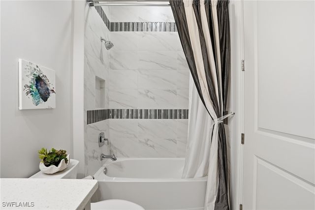 6648 Roma WAY, Naples, FL 34113