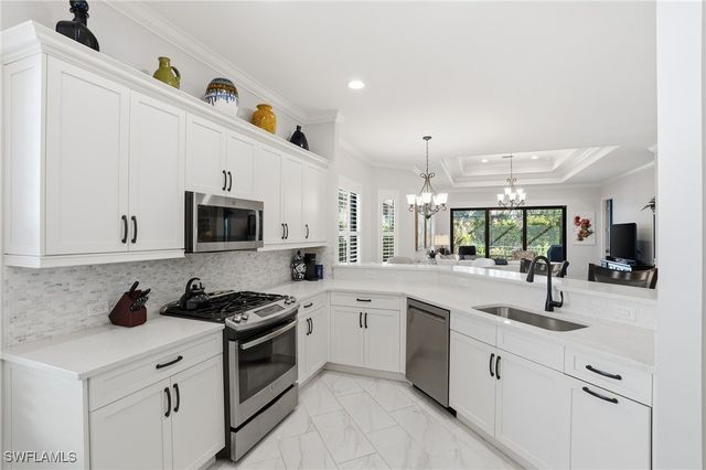 6648 Roma WAY, Naples, FL 34113