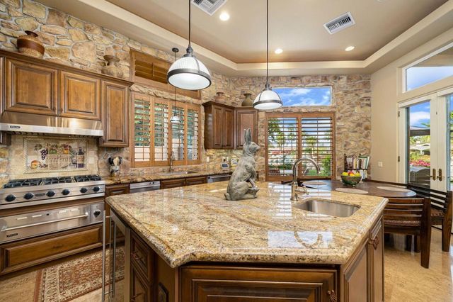 55830 Cherry Hills Drive, La Quinta, CA 92253