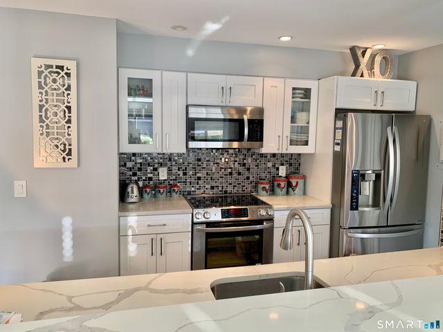 1465 East Putnam Avenue 414, Greenwich, CT 06870