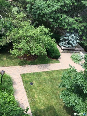 1465 East Putnam Avenue 414, Greenwich, CT 06870