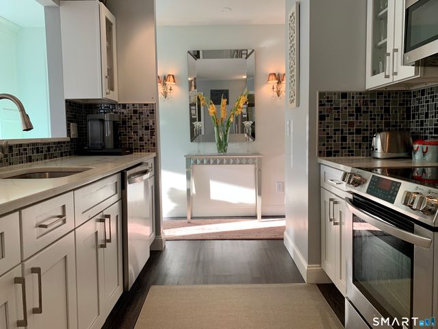1465 East Putnam Avenue 414, Greenwich, CT 06870