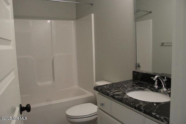 2100 Remington Court A, Greenville, NC 27834