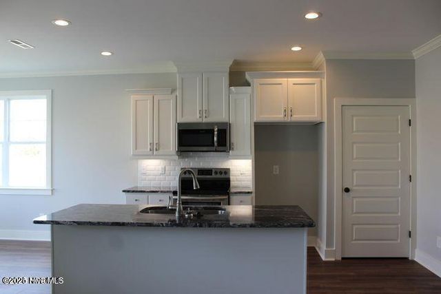 2100 Remington Court A, Greenville, NC 27834