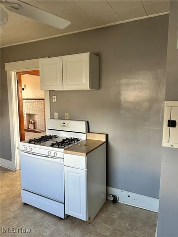 3057 Grove Place SW, Canton, OH 44710