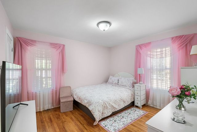 5126 N Mulligan Avenue, Chicago, IL 60630