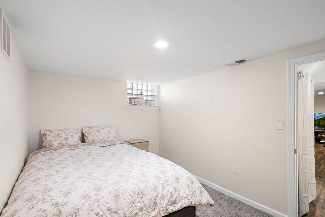 5126 N Mulligan Avenue, Chicago, IL 60630