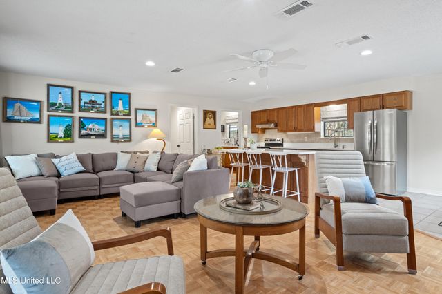 13263 Vidalia Road, Pass Christian, MS 39571