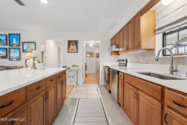 13263 Vidalia Road, Pass Christian, MS 39571