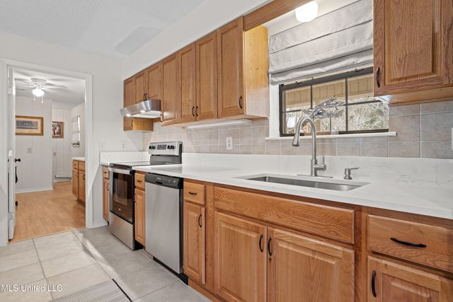 13263 Vidalia Road, Pass Christian, MS 39571