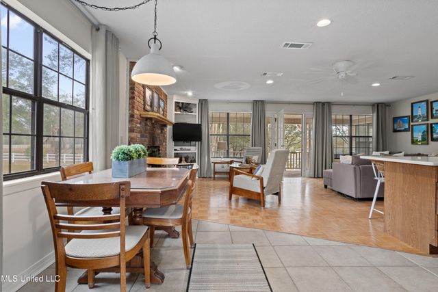 13263 Vidalia Road, Pass Christian, MS 39571