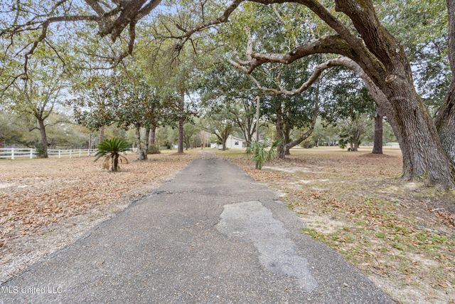 13263 Vidalia Road, Pass Christian, MS 39571