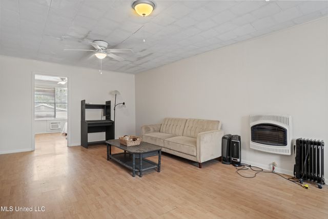 13263 Vidalia Road, Pass Christian, MS 39571