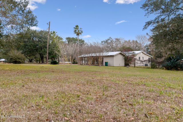 13263 Vidalia Road, Pass Christian, MS 39571