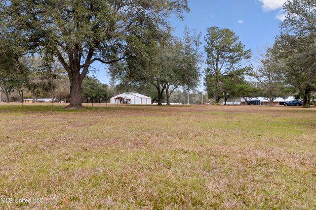 13263 Vidalia Road, Pass Christian, MS 39571