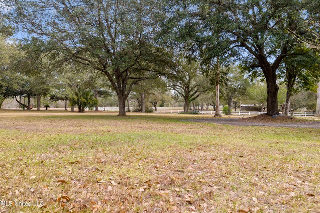 13263 Vidalia Road, Pass Christian, MS 39571