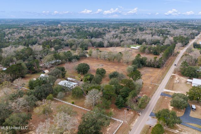 13263 Vidalia Road, Pass Christian, MS 39571