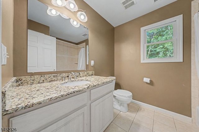 5 VALHALLA WAY, Rockaway Twp., NJ 07866
