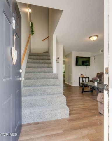 201 Ron Royce Drive 8, Elizabethton, TN 37643