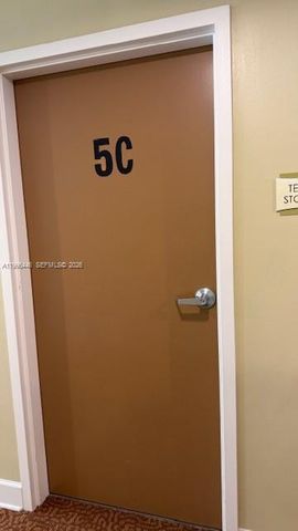 7350 SW 89th St 1102S, Miami, FL 33156