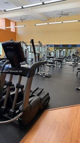 7350 SW 89th St 1102S, Miami, FL 33156