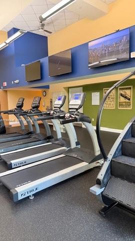 7350 SW 89th St 1102S, Miami, FL 33156