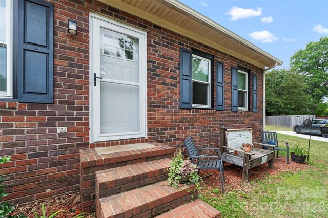 427 Park Gq Avenue, Granite Quarry, NC 28146