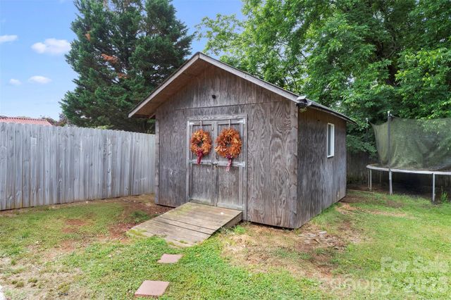 427 Park Gq Avenue, Granite Quarry, NC 28146