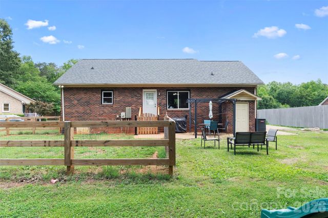 427 Park Gq Avenue, Granite Quarry, NC 28146
