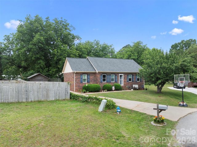 427 Park Gq Avenue, Granite Quarry, NC 28146