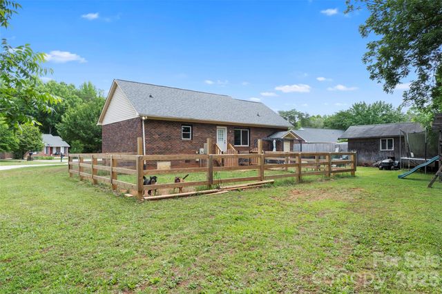 427 Park Gq Avenue, Granite Quarry, NC 28146