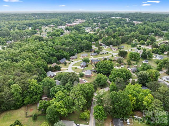 427 Park Gq Avenue, Granite Quarry, NC 28146