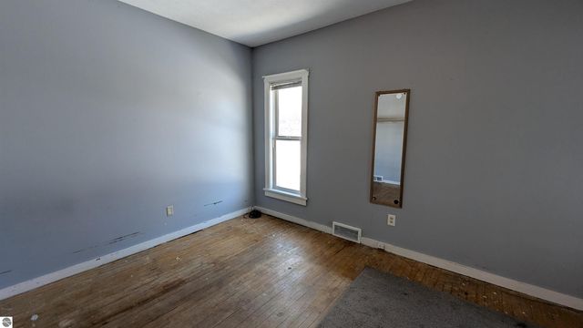 611 E Eighth Street, Traverse City, MI 49686