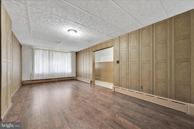 537 W MAHANOY ST, Mahanoy City, PA 17948