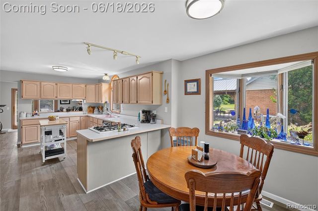 13231 Linda Vista Street, Belleville, MI 48111
