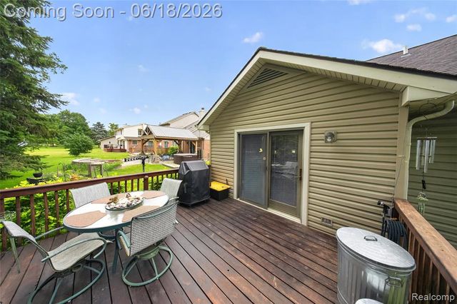 13231 Linda Vista Street, Belleville, MI 48111