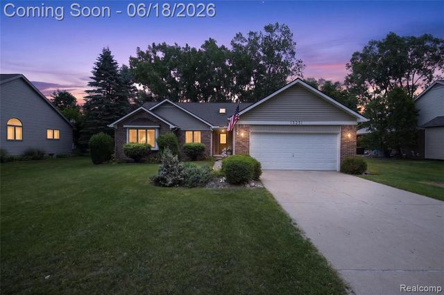 13231 Linda Vista Street, Belleville, MI 48111