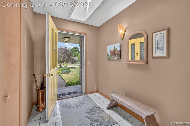 13231 Linda Vista Street, Belleville, MI 48111