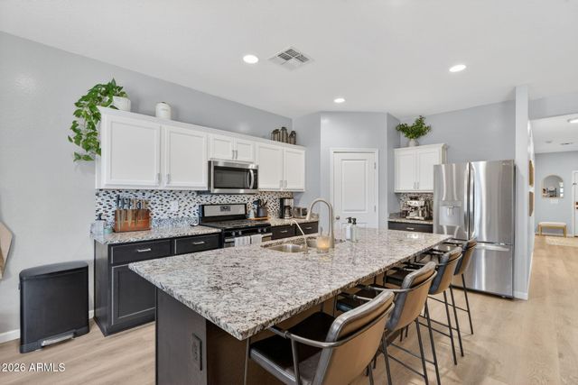 4641 W FEATHER PLUME Drive, San Tan Valley, AZ 85144