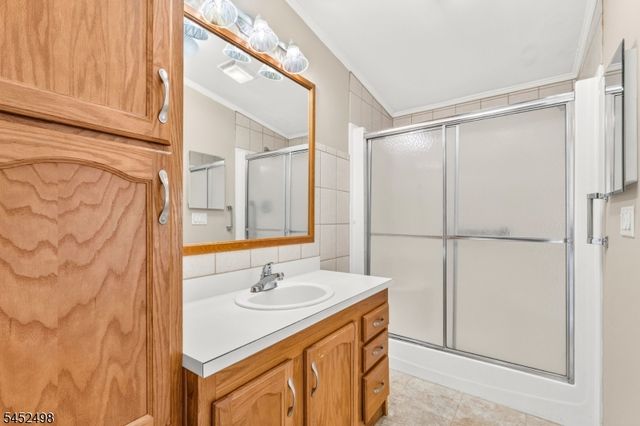 3 Lantern Ln, White Twp., NJ 07823