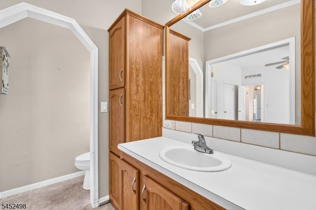 3 Lantern Ln, White Twp., NJ 07823